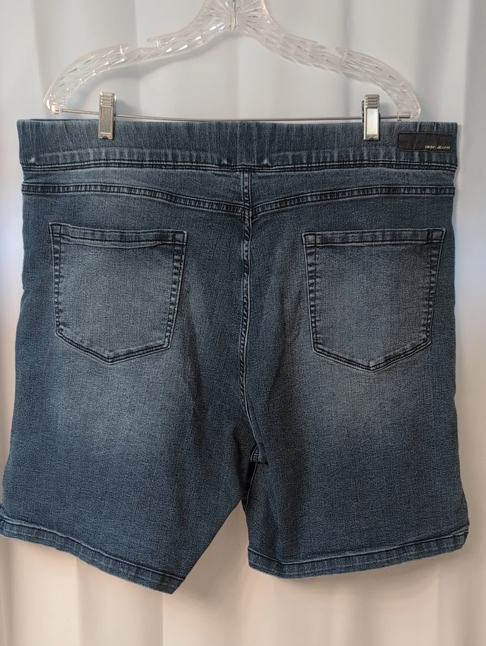 DKNY Jeans Women's XXL Pull On Elastic Waist Denim Bermuda Shorts Curvy Comfort